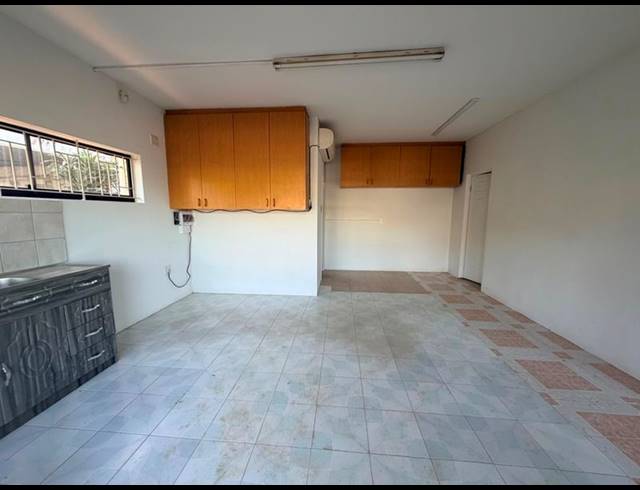 2 BEDROOM PROPERTY TO RENT IN RESERVOIR HILLS